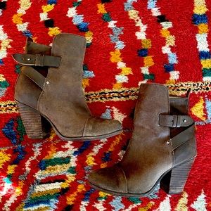 Rag & Bone Kinsey Distressed Suede Ankle Boot